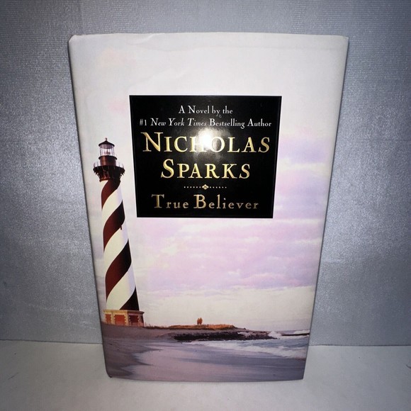 Lot of 2 Books by Nicholas Sparks " True Believer" &  "The Lucky One" - Picture 2 of 6
